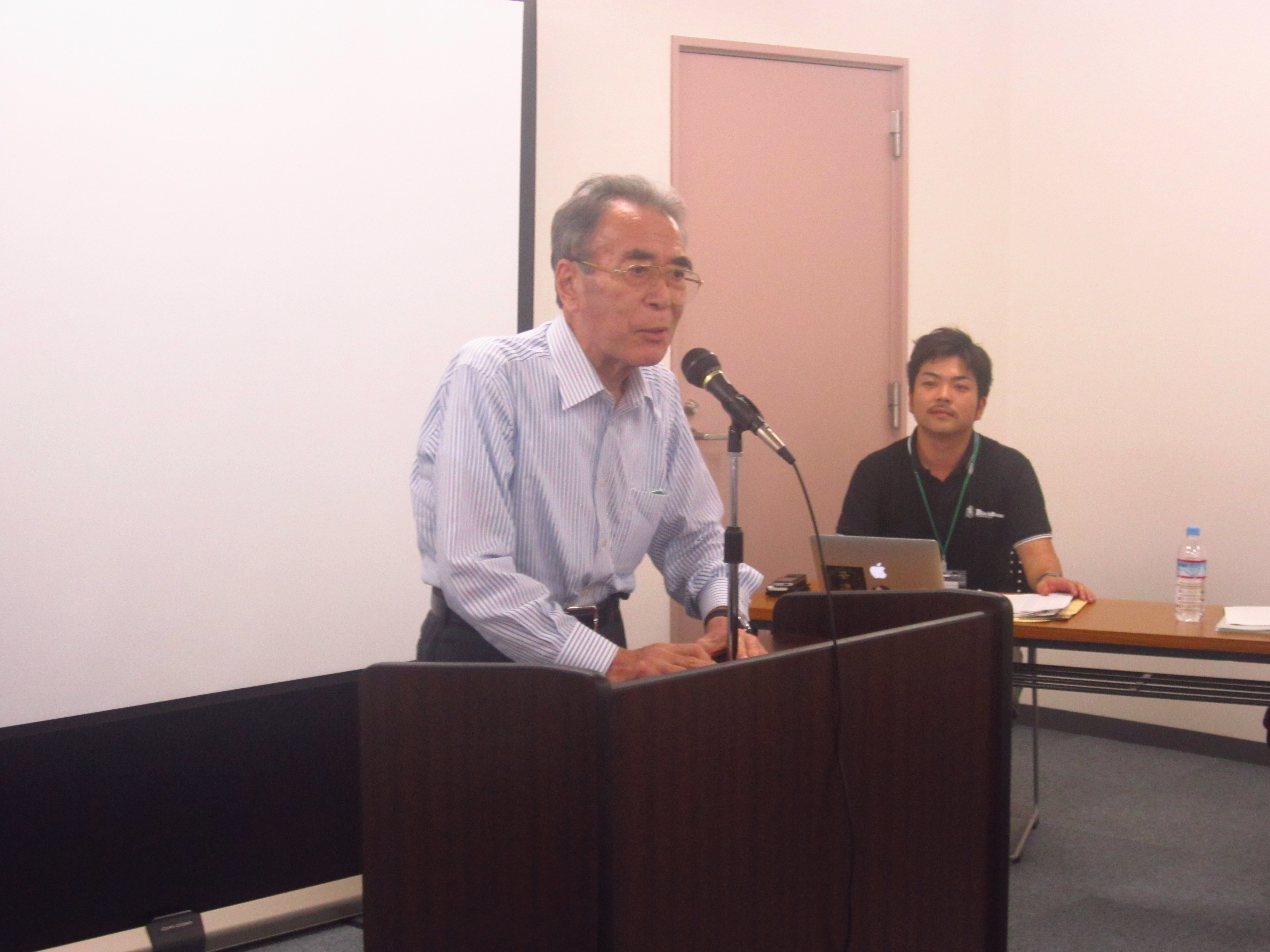 IMG 3618 - 2013年7月10日AOsuki第５回勉強会、黒石市鳴海広道市長との勉強会を開催致しました。