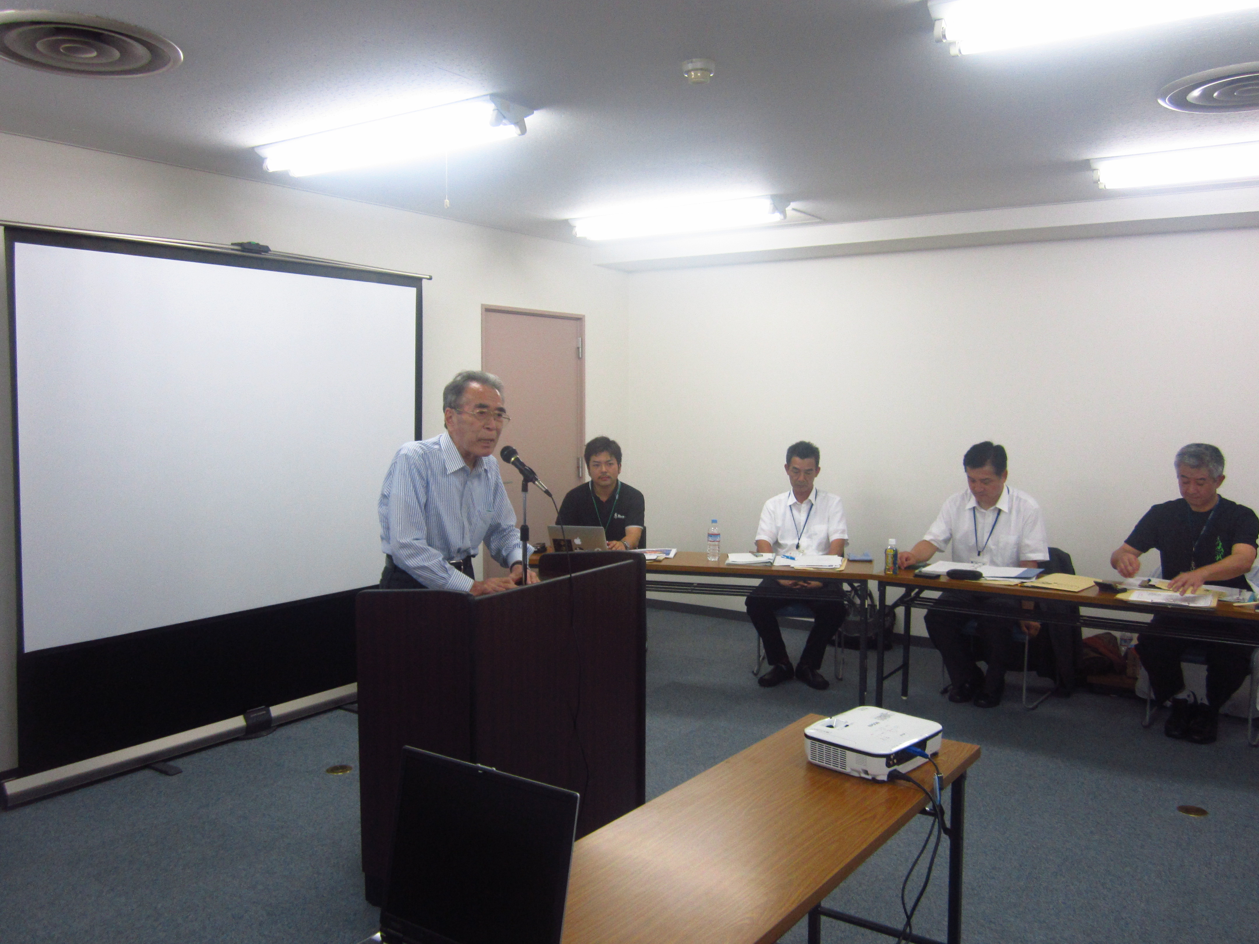 IMG 3619 - 2013年7月10日AOsuki第５回勉強会、黒石市鳴海広道市長との勉強会を開催致しました。