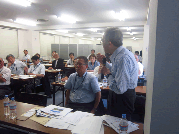 6 - 2013年7月10日AOsuki第５回勉強会、黒石市鳴海広道市長との勉強会を開催致しました。