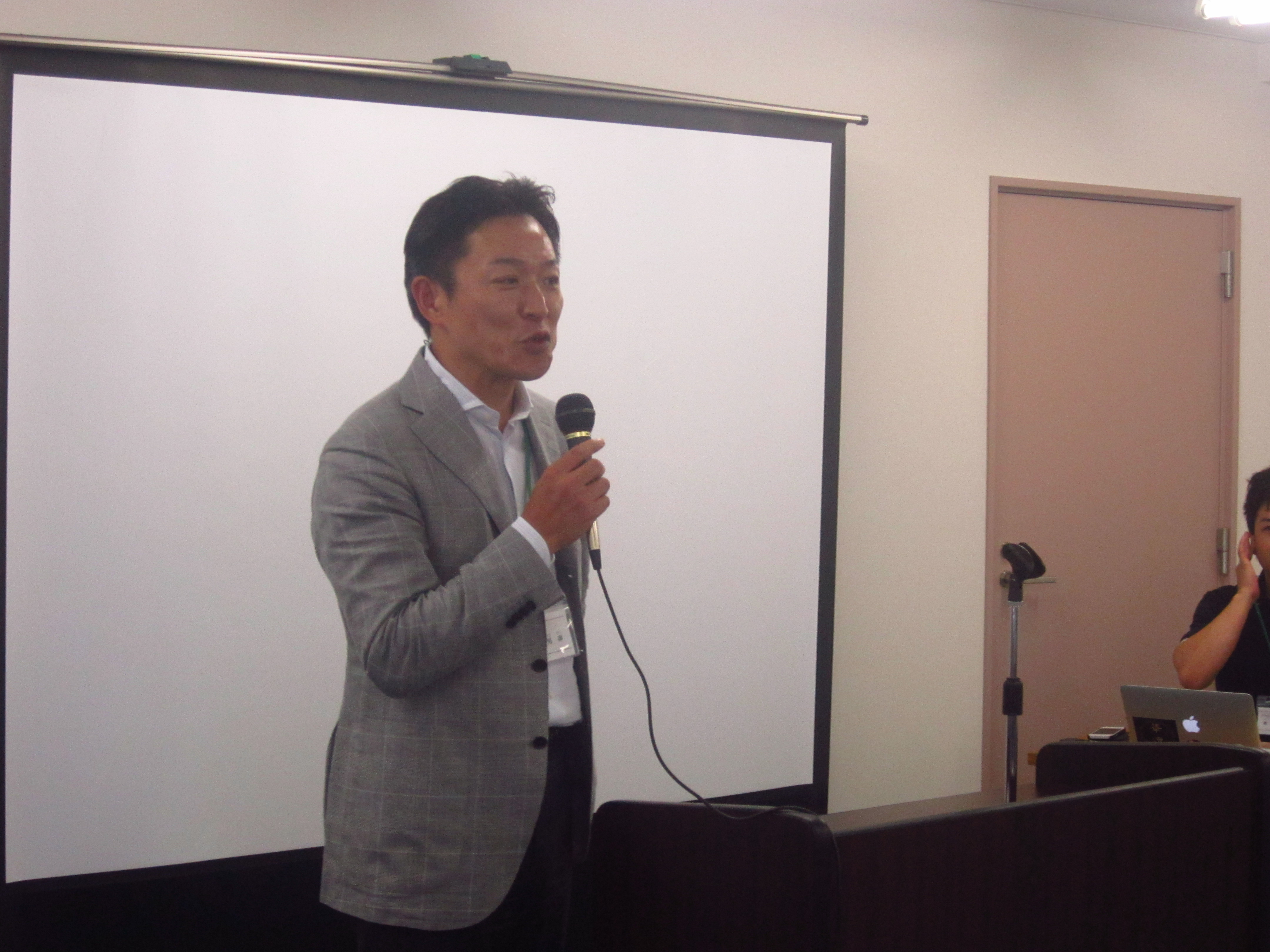 IMG 3603 - 2013年7月10日AOsuki第５回勉強会、黒石市鳴海広道市長との勉強会を開催致しました。