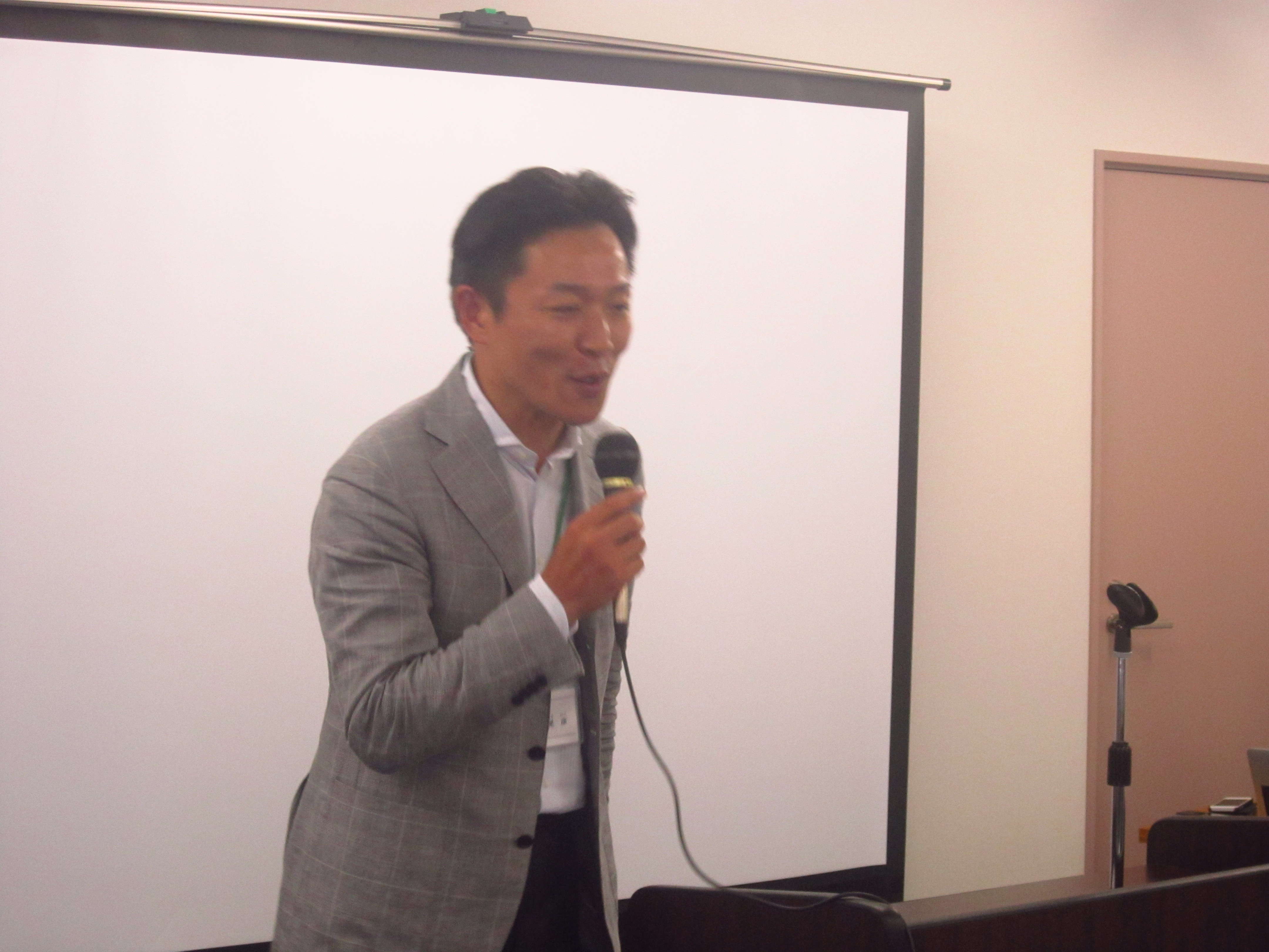 IMG 3605 - 2013年7月10日AOsuki第５回勉強会、黒石市鳴海広道市長との勉強会を開催致しました。