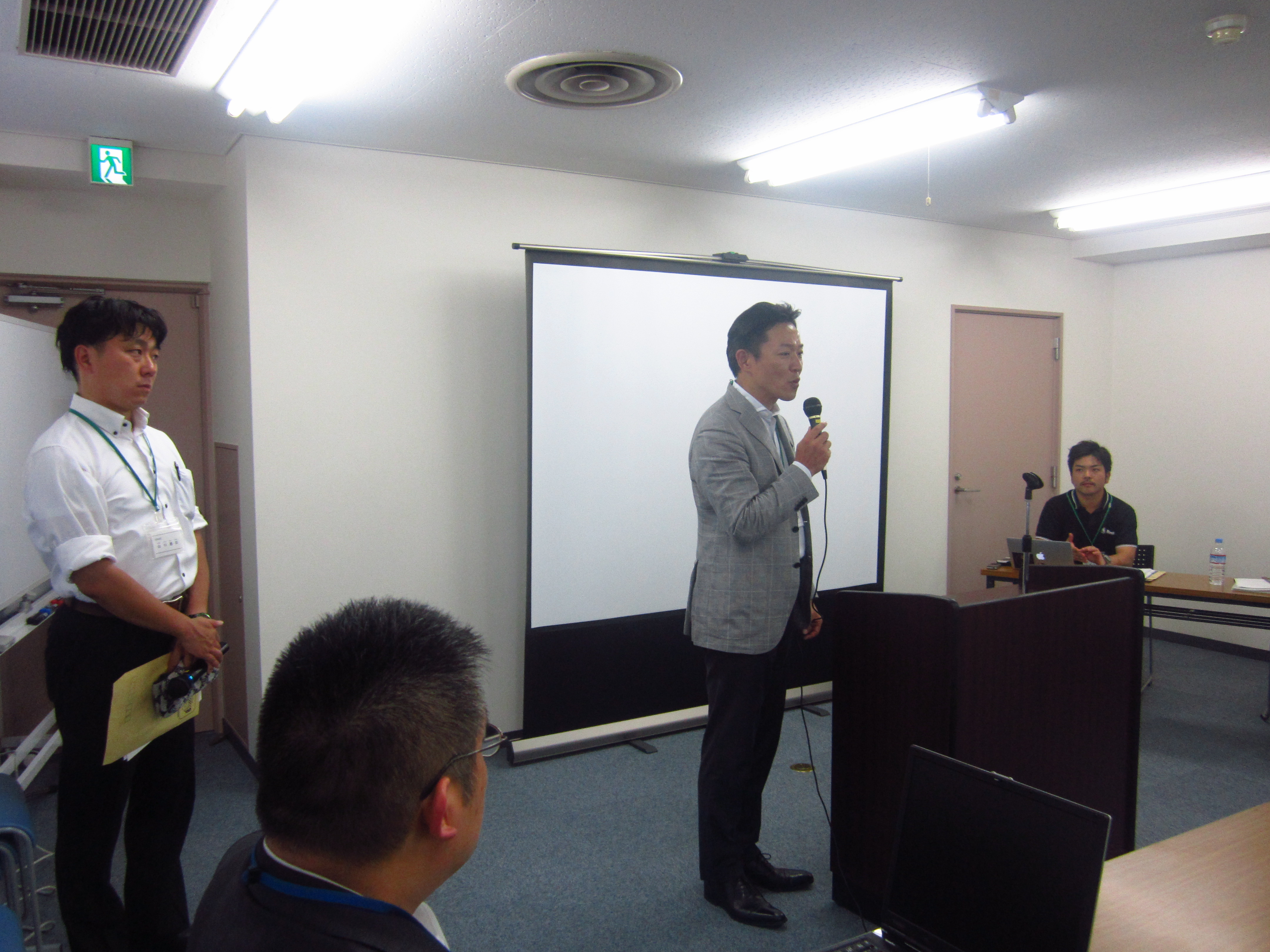 IMG 3607 - 2013年7月10日AOsuki第５回勉強会、黒石市鳴海広道市長との勉強会を開催致しました。