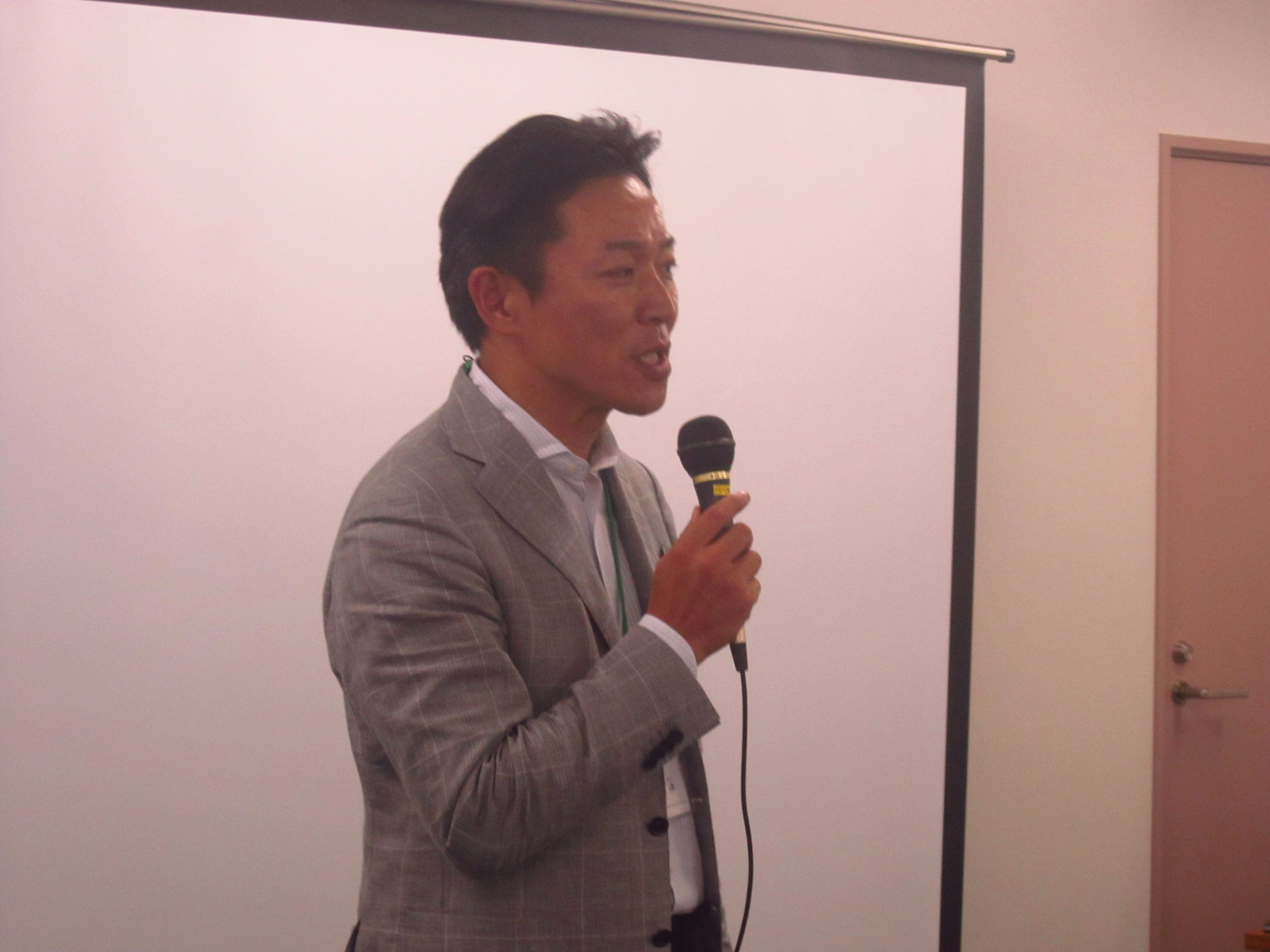 IMG 3608 - 2013年7月10日AOsuki第５回勉強会、黒石市鳴海広道市長との勉強会を開催致しました。