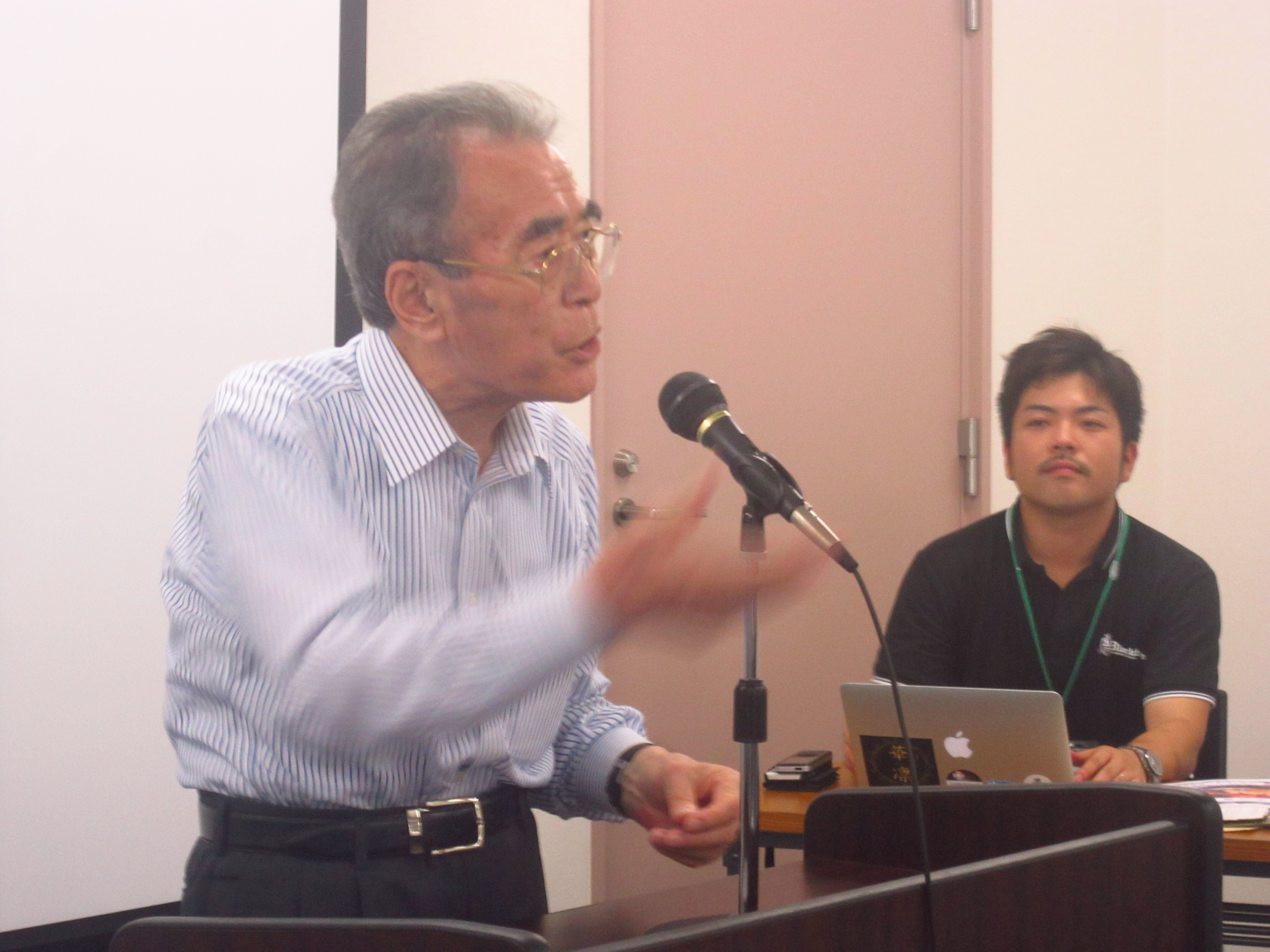 IMG 3623 - 2013年7月10日AOsuki第５回勉強会、黒石市鳴海広道市長との勉強会を開催致しました。